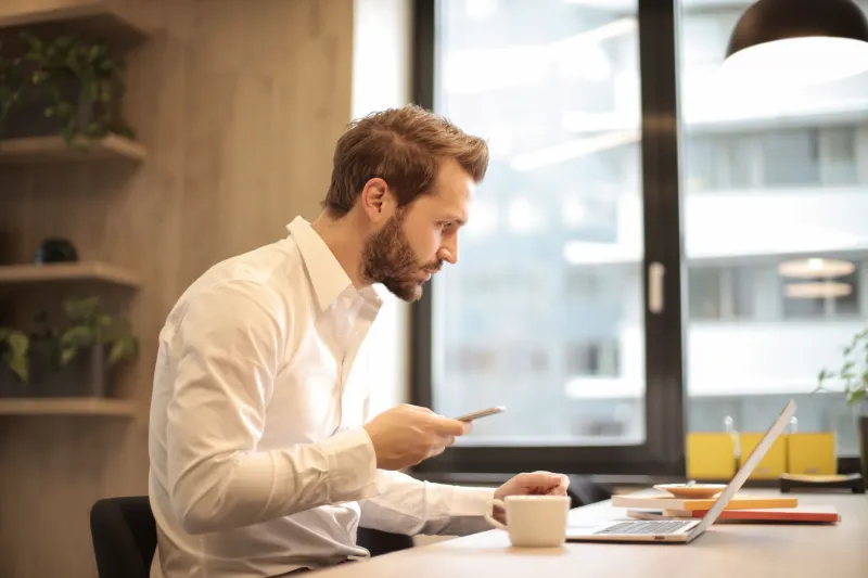 The Quiet Logout: Why Your Sharpest Employees Are Going Dark on Group Chat